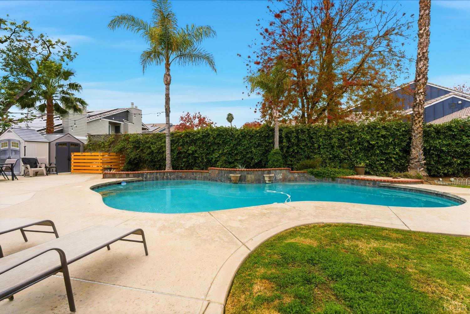 2710 Aspen St, Hanford, CA 93230