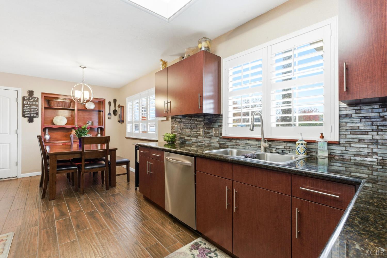 2710 Aspen St, Hanford, CA 93230