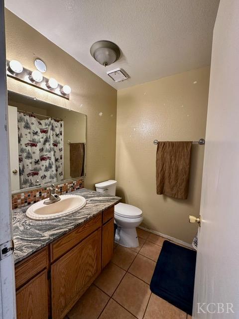 982 Cedarwood St, Hanford, CA 93230