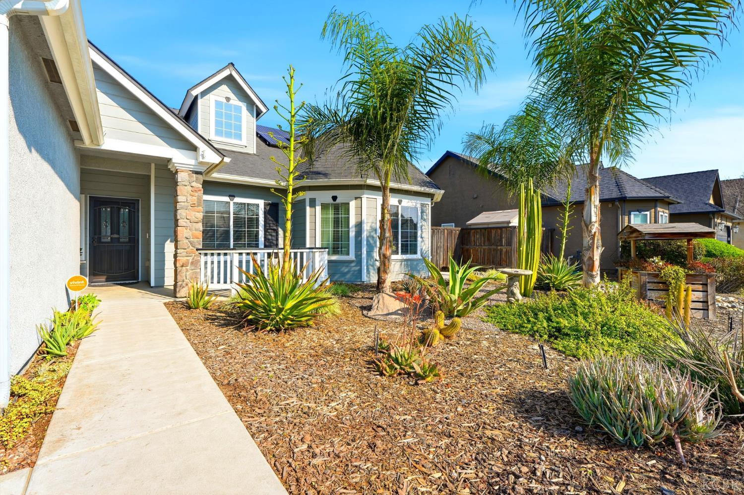 1528 Castoro Way, Hanford, CA 93230