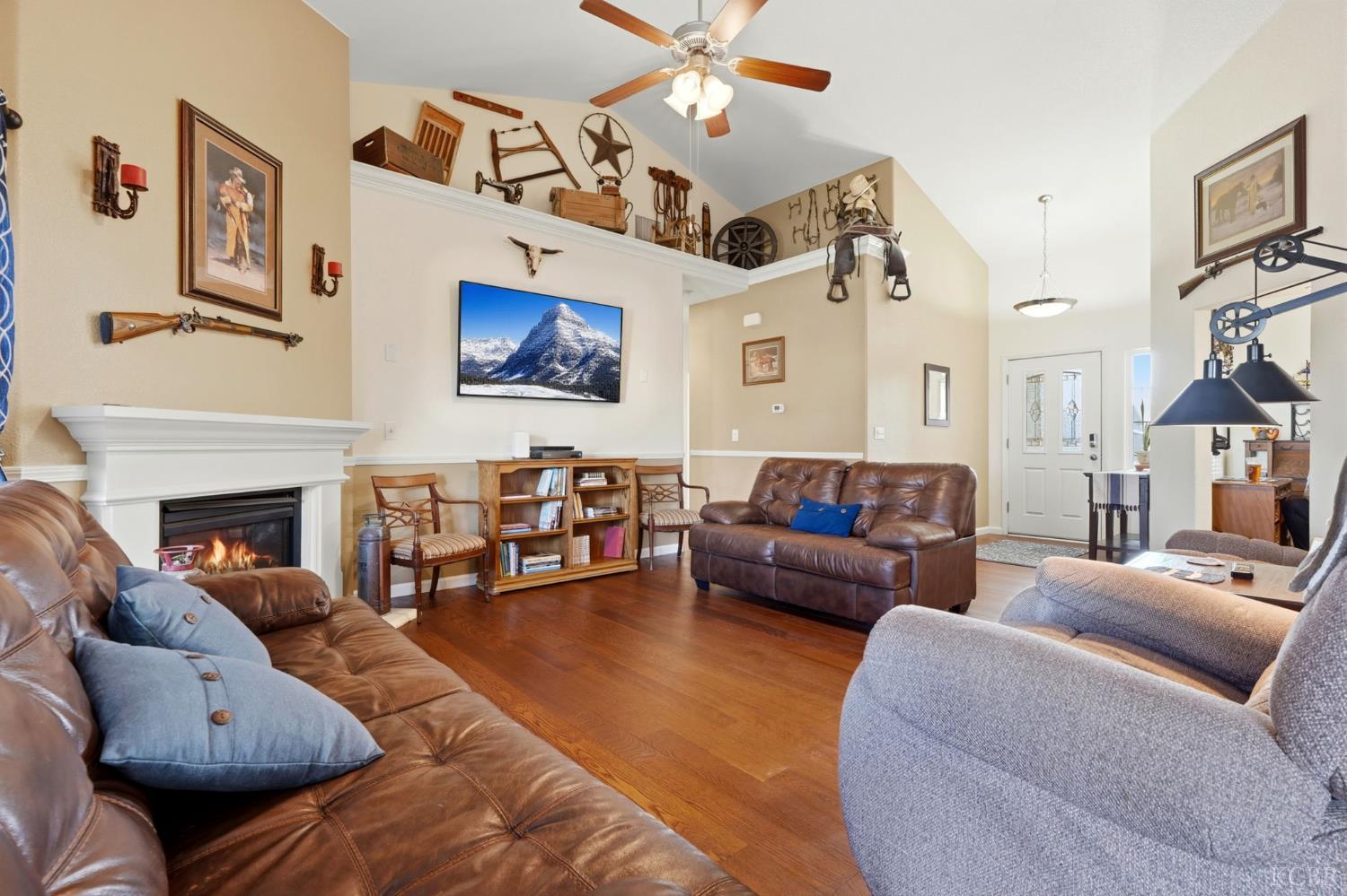 1528 Castoro Way, Hanford, CA 93230