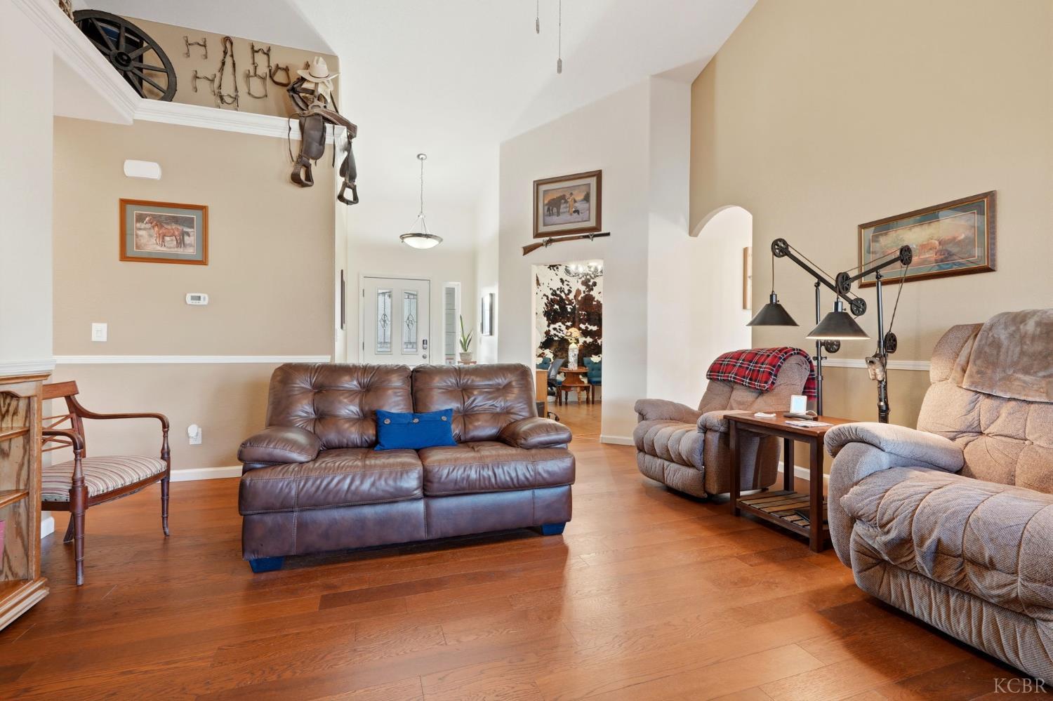 1528 Castoro Way, Hanford, CA 93230