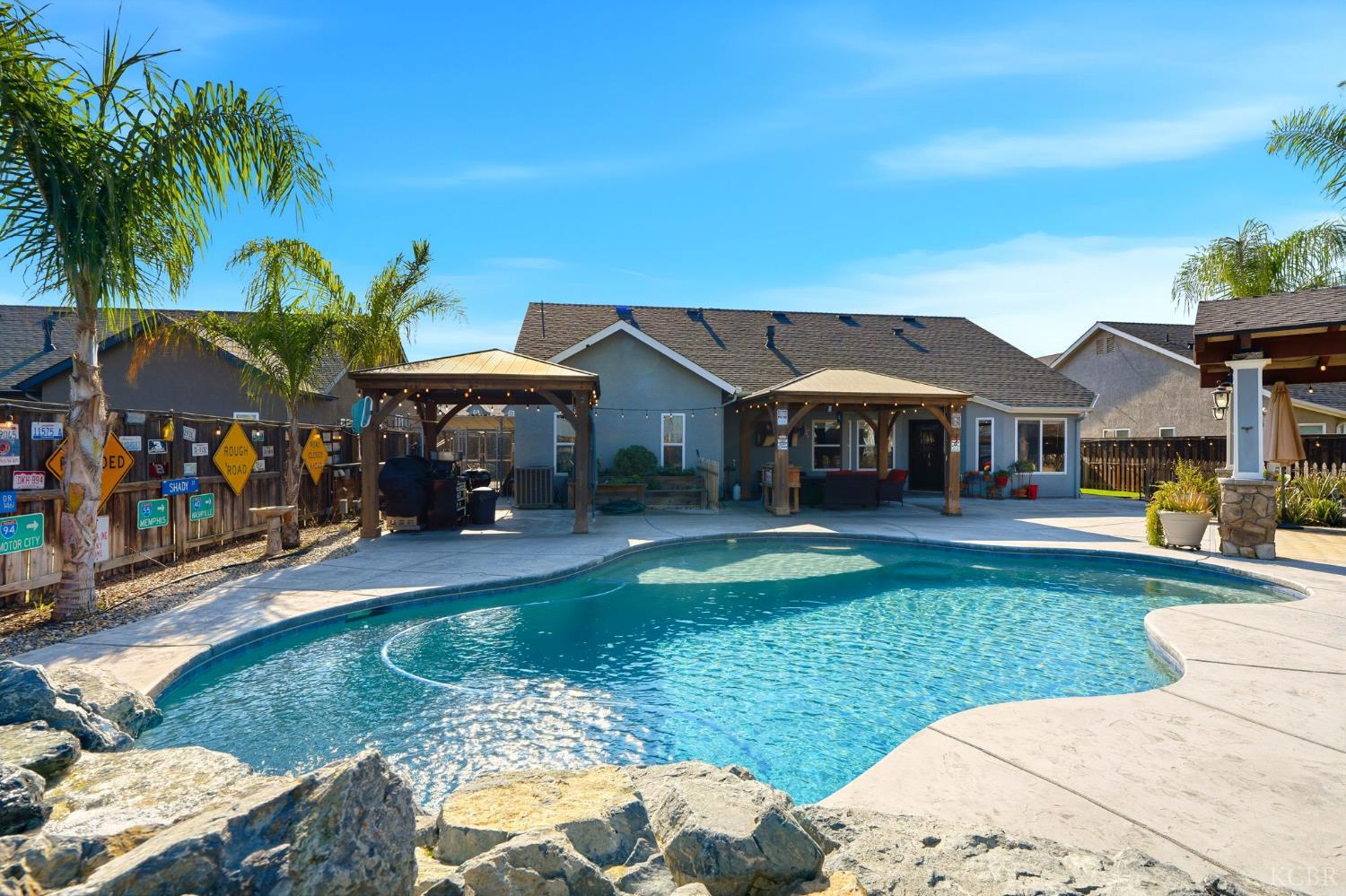 1528 Castoro Way, Hanford, CA 93230