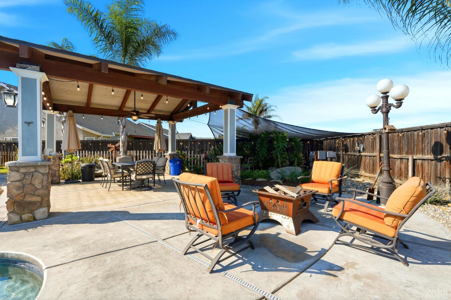 1528 Castoro Way, Hanford, CA 93230