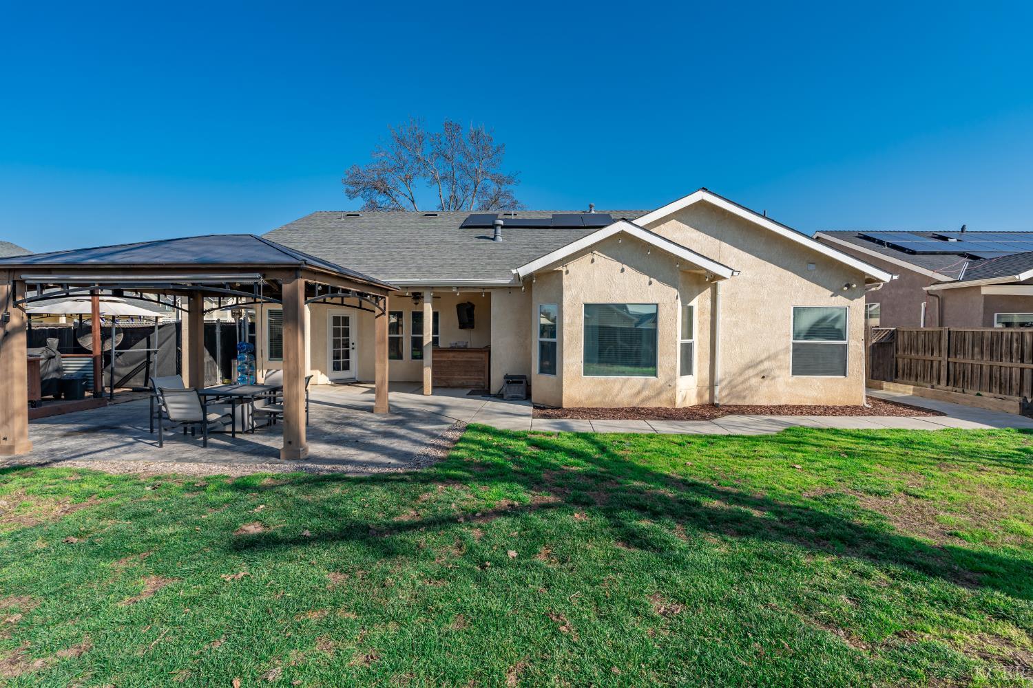 3064 N Yale Way, Hanford, CA 93230