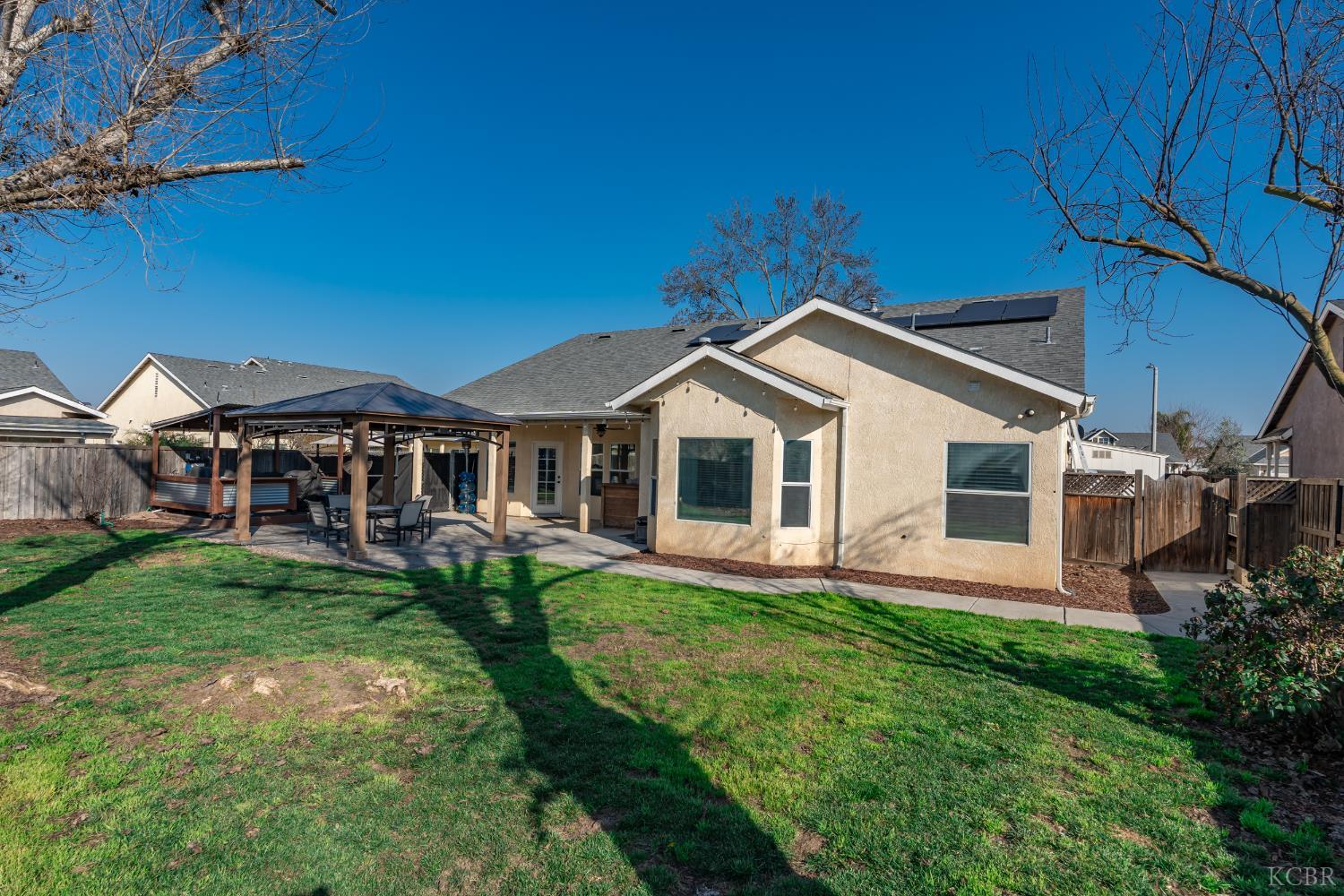 3064 N Yale Way, Hanford, CA 93230