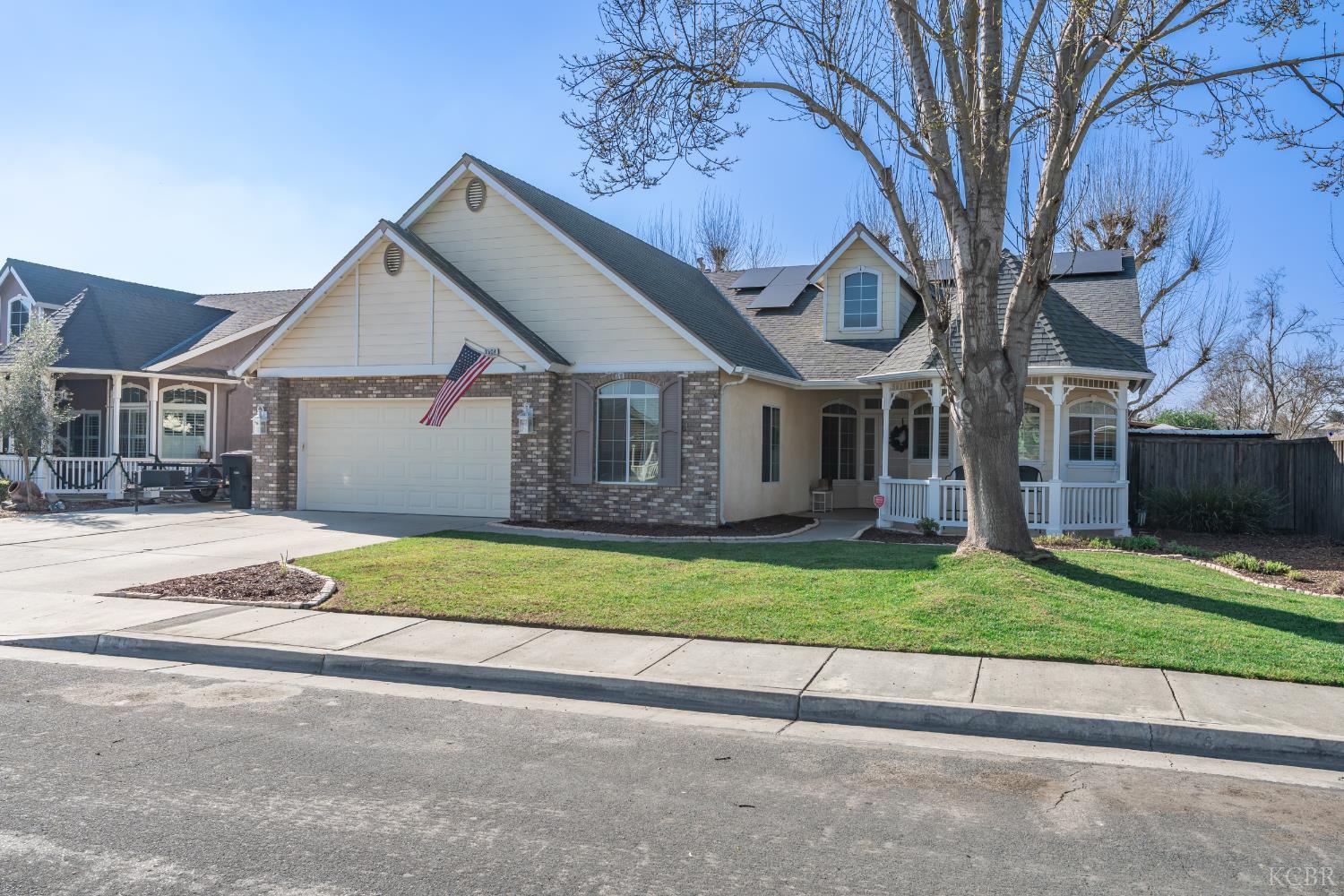 3064 N Yale Way, Hanford, CA 93230