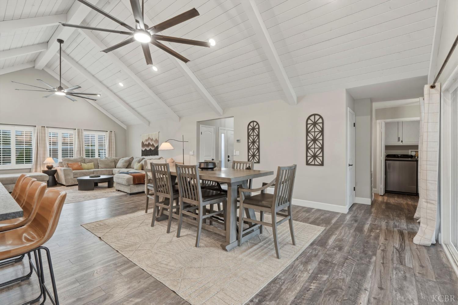 1145 Campus Dr, Hanford, CA 93230