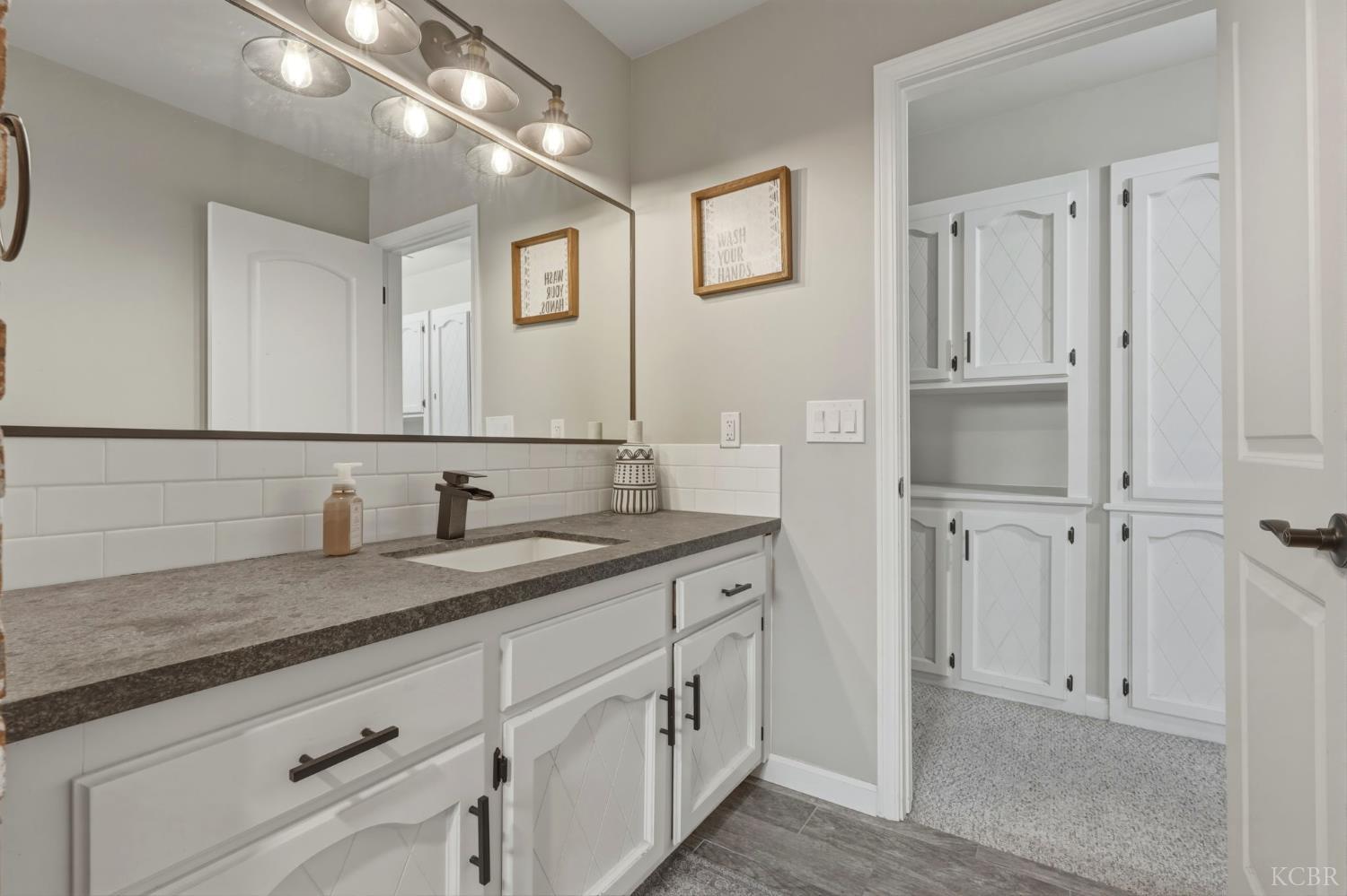 1145 Campus Dr, Hanford, CA 93230