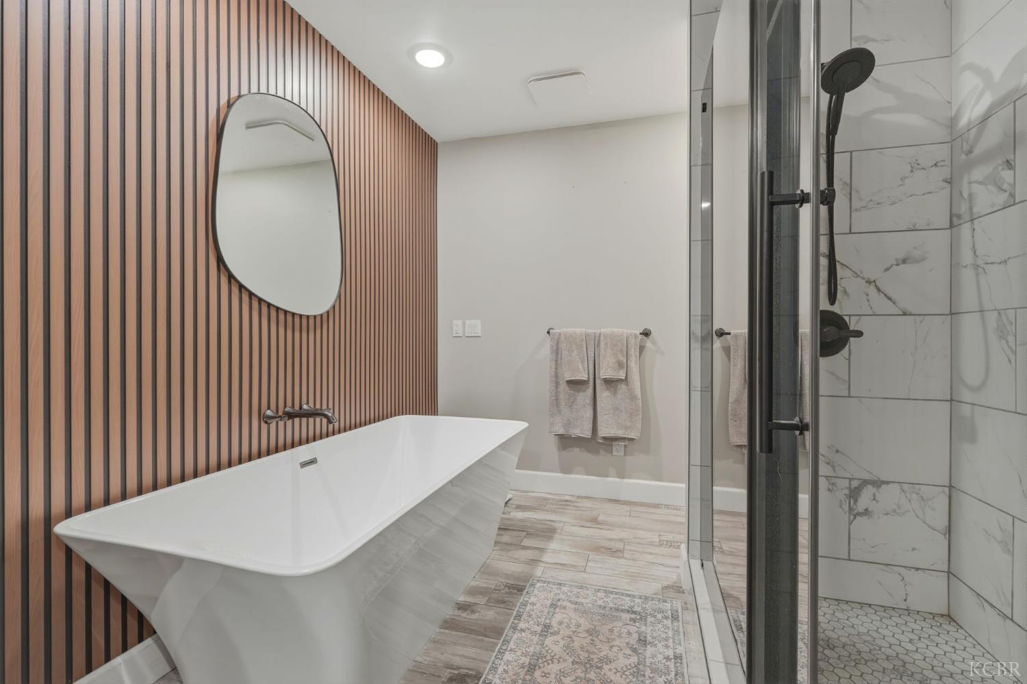 1145 Campus Dr, Hanford, CA 93230