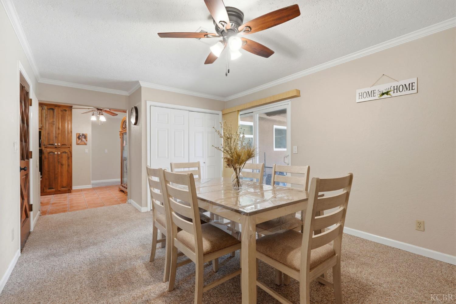 975 Salem Dr, Hanford, CA 93230