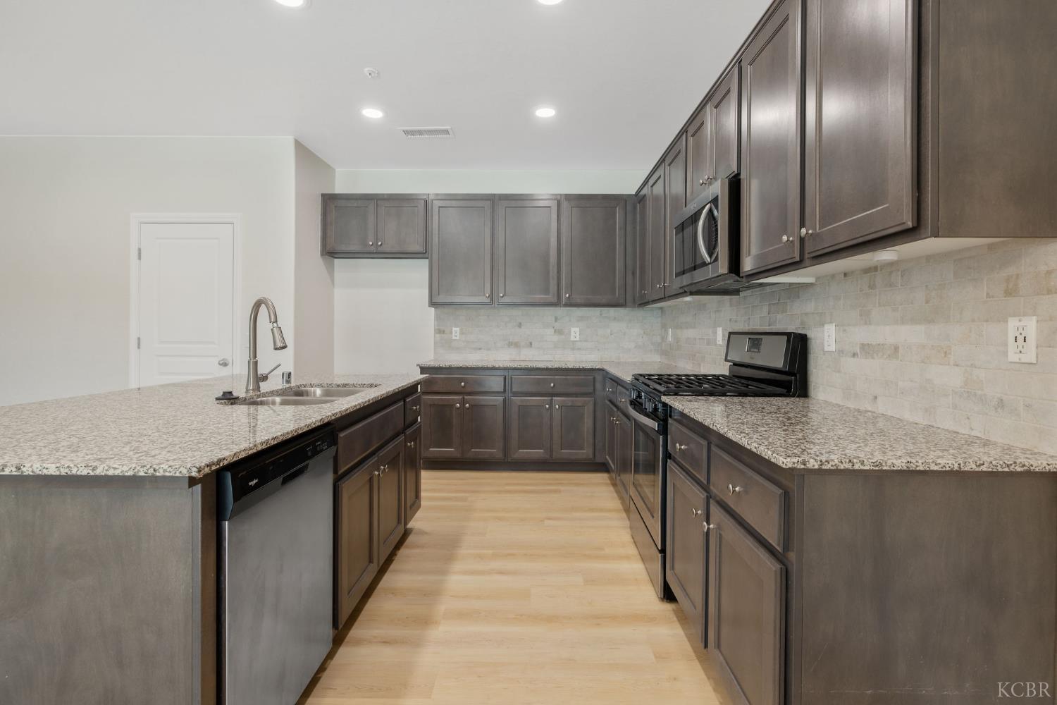 2317 Cortner St, Hanford, CA 93230