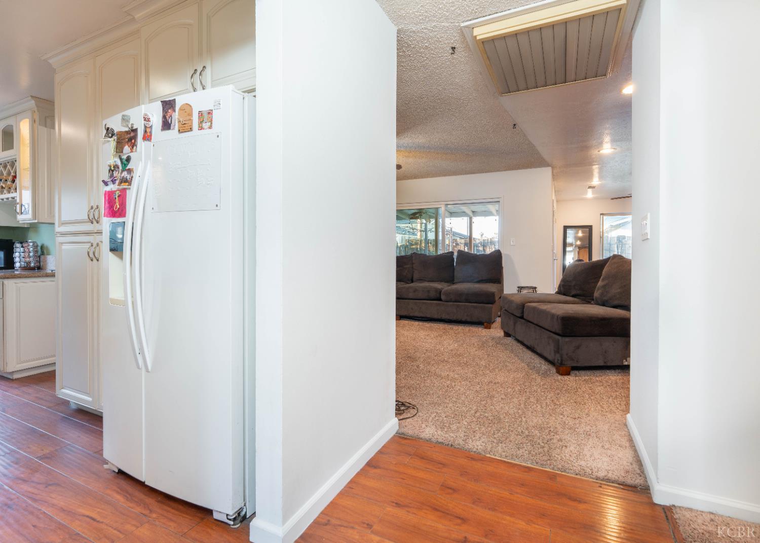 1574 Bluejay Cir, Hanford, CA 93230