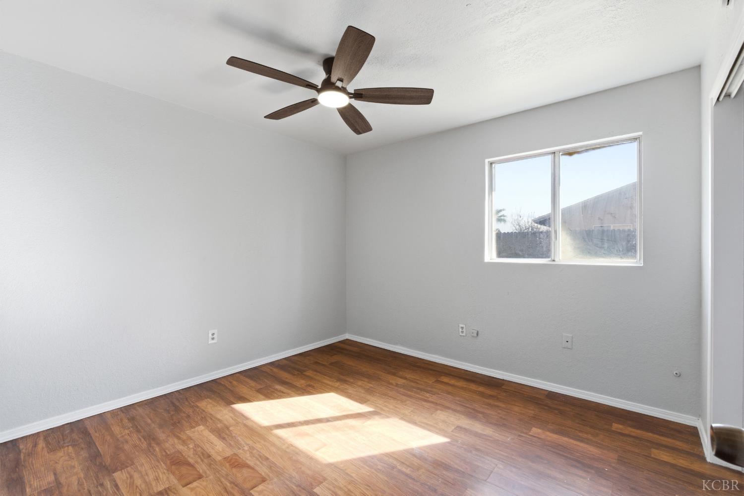 1229 S Anacapa Ave, Hanford, CA 93230