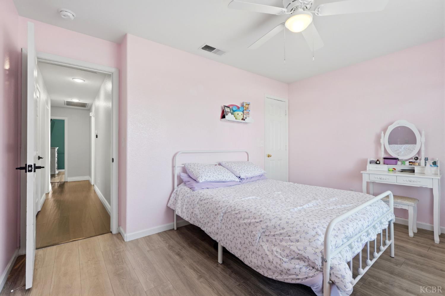 859 W Julia Way, Hanford, CA 93230