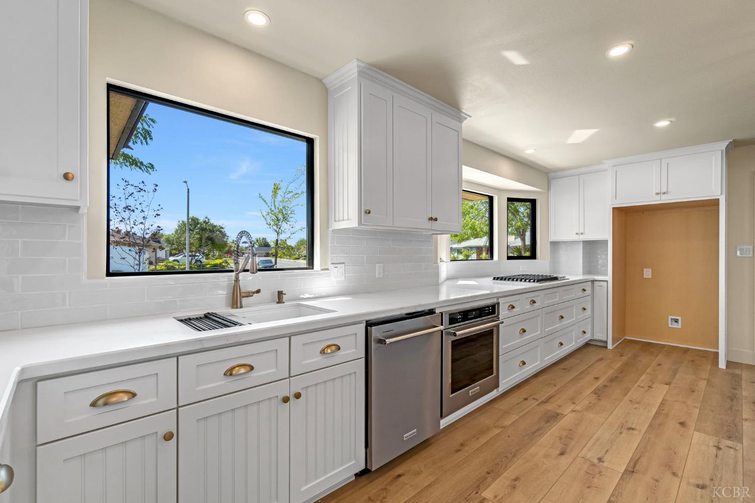 300 W Adrian Way, Hanford, CA 93230