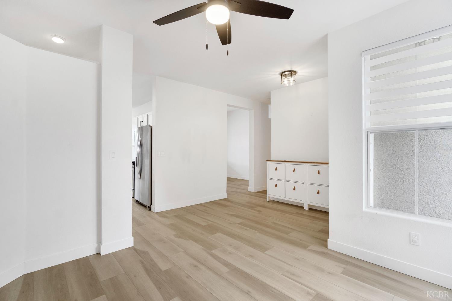 1036 W Northstar Dr, Hanford, CA 93230