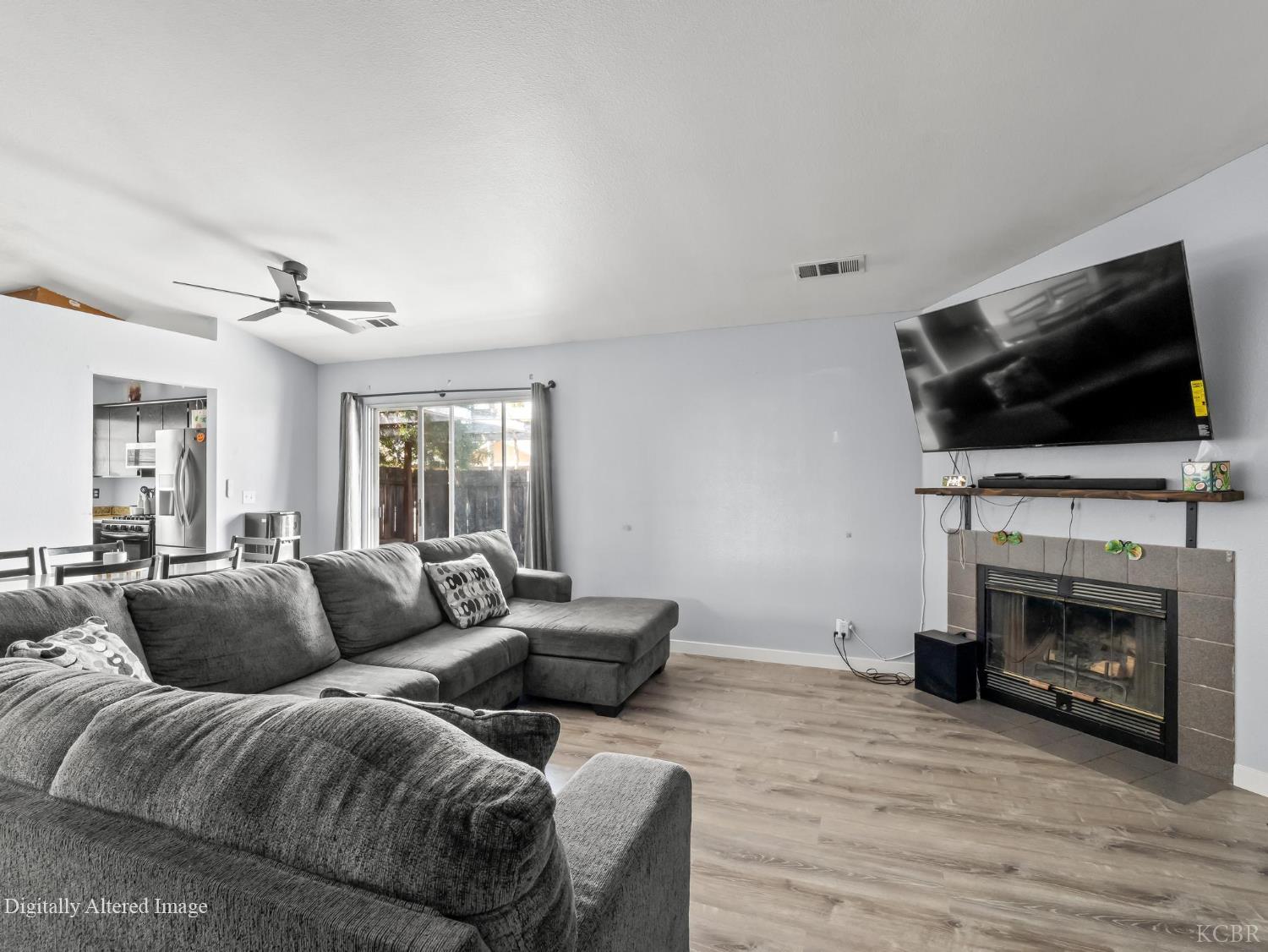 1035 1035 Olive Court, Hanford, CA 93230