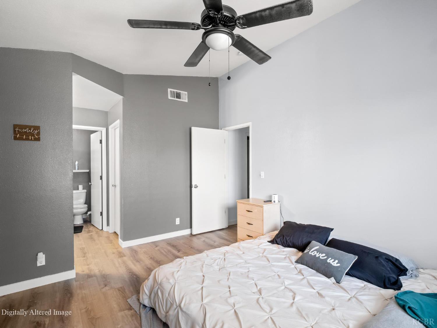 1035 1035 Olive Court, Hanford, CA 93230