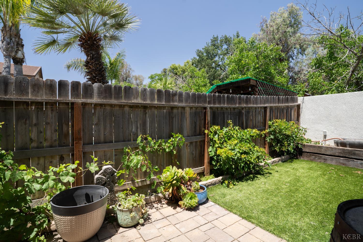 398 Millbrook St, Hanford, CA 93230