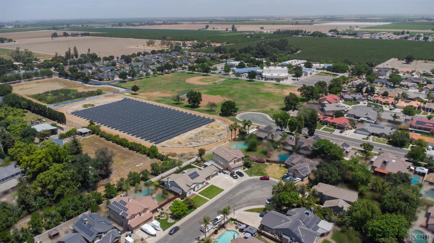 398 Millbrook St, Hanford, CA 93230