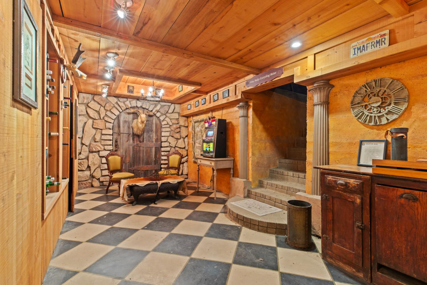 5012 12th, Hanford, CA 93230