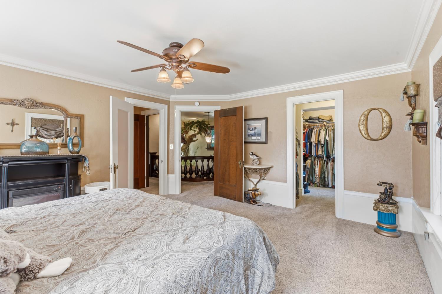 5012 12th, Hanford, CA 93230