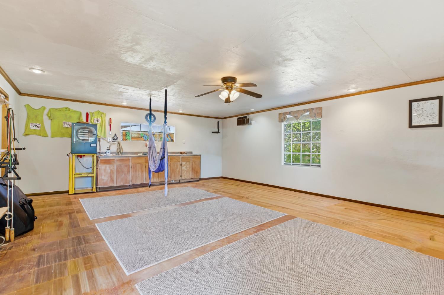 5012 12th, Hanford, CA 93230
