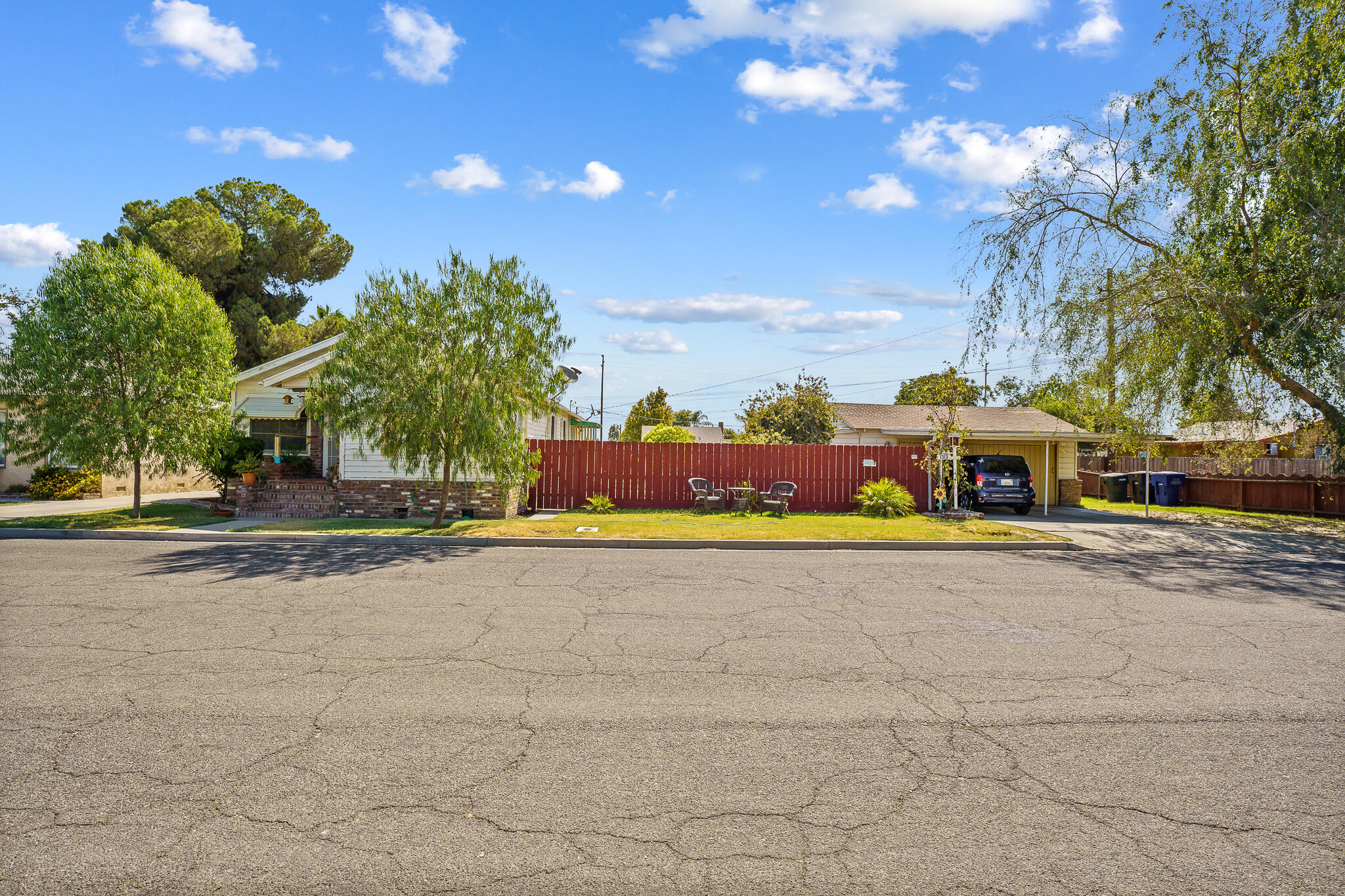 1313 N East St, Hanford, CA 93230