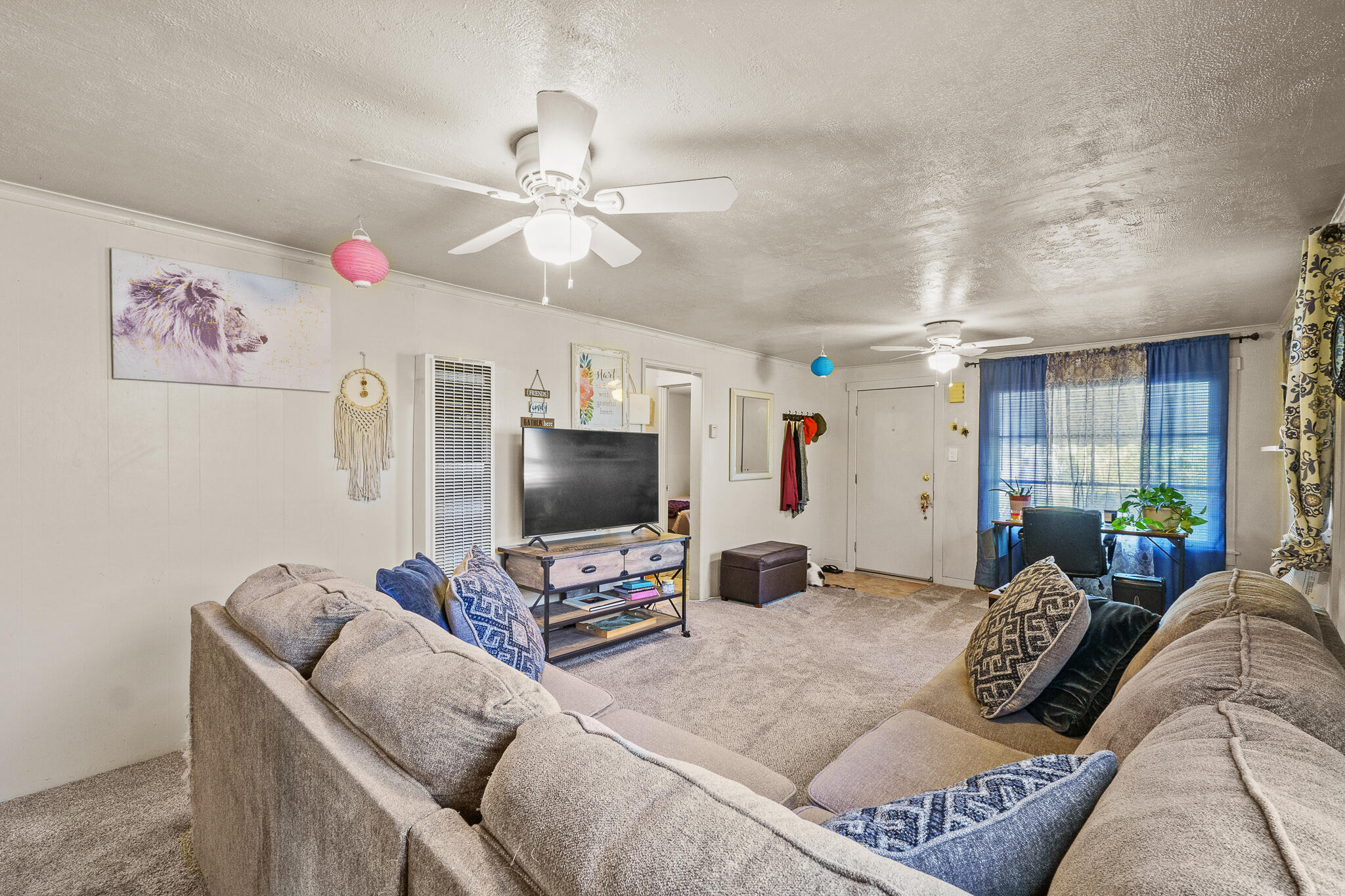1313 N East St, Hanford, CA 93230