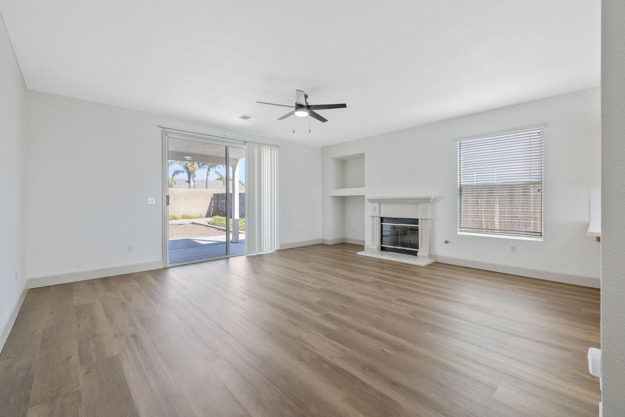 2821 Stonecrest Way, Hanford, CA 93230