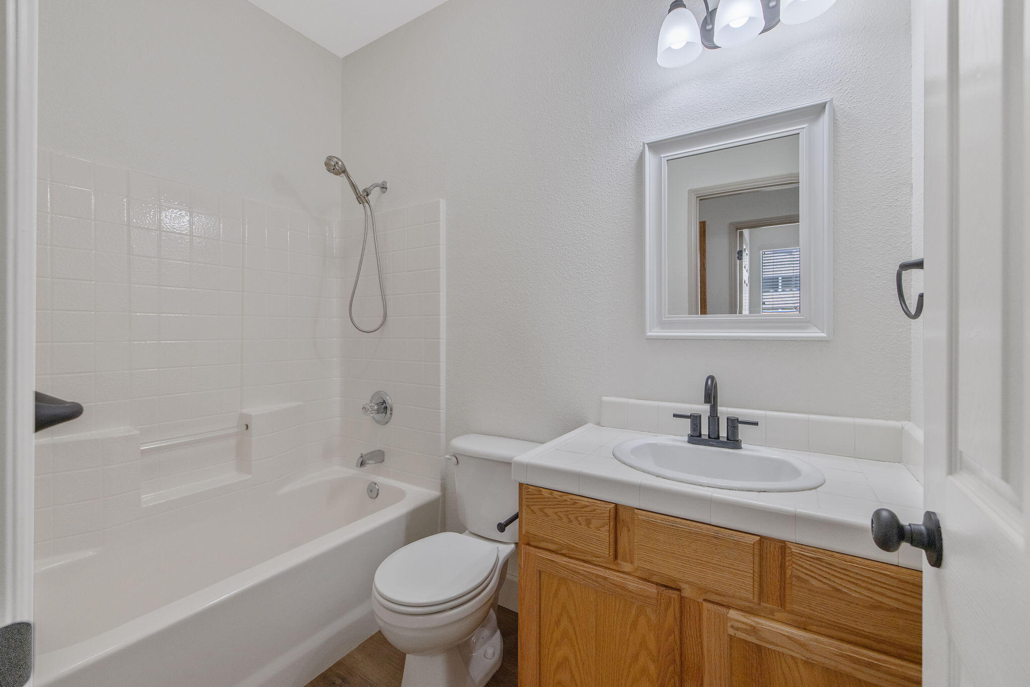 2821 Stonecrest Way, Hanford, CA 93230