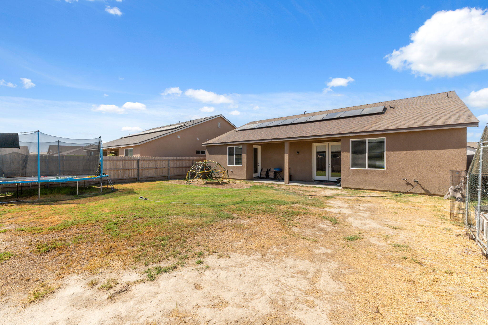 1857 S Red Rock Dr, Hanford, CA 93230