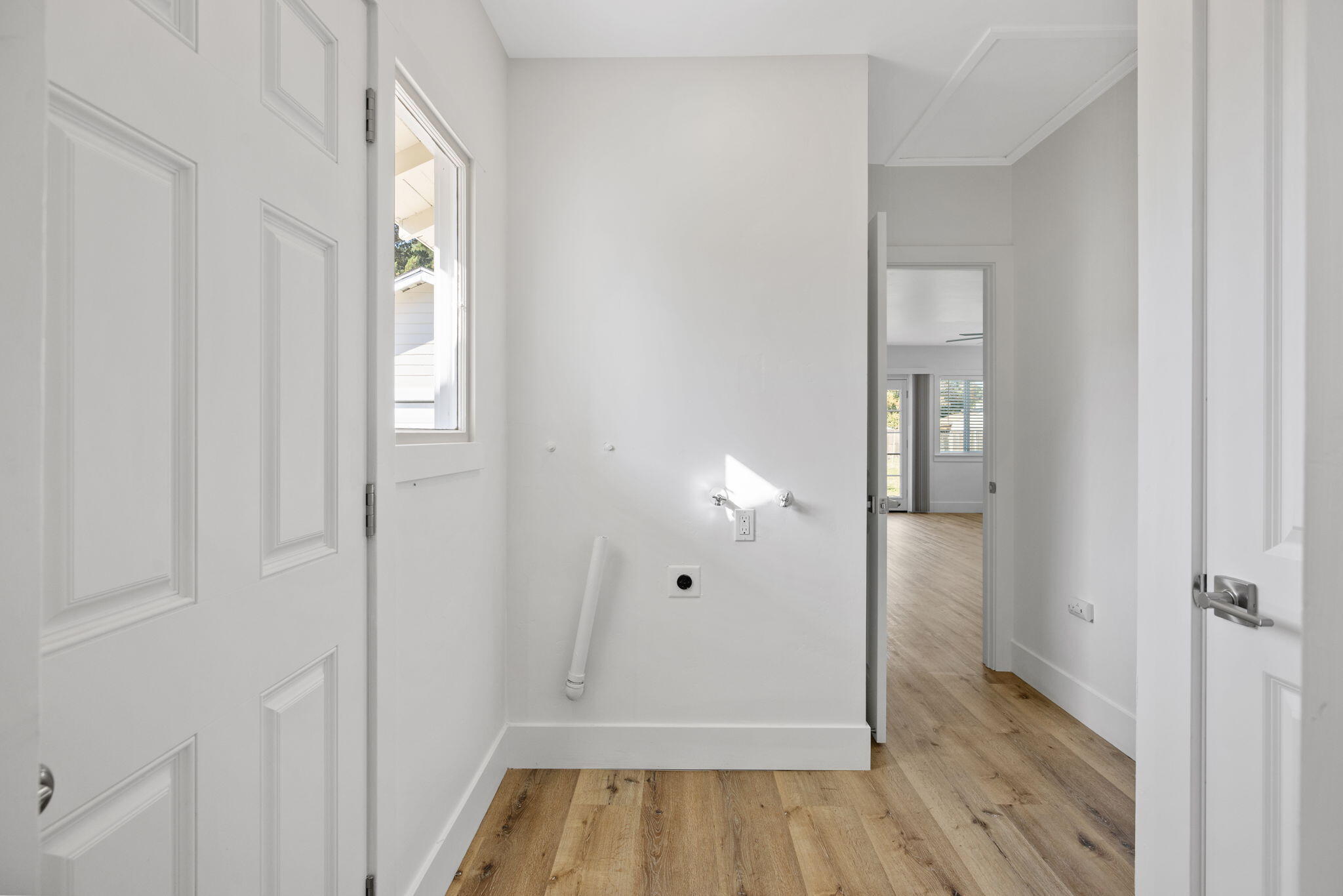 1404 Kaweah St, Hanford, CA 93230