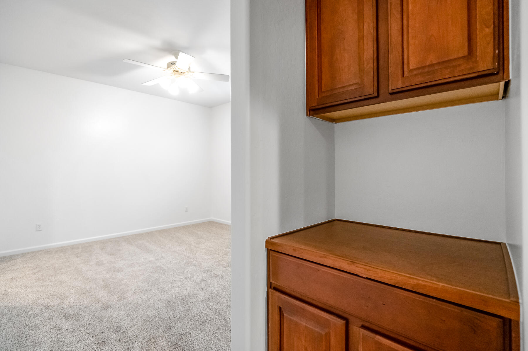 1942 N Sonoma Ct, Hanford, CA 93230