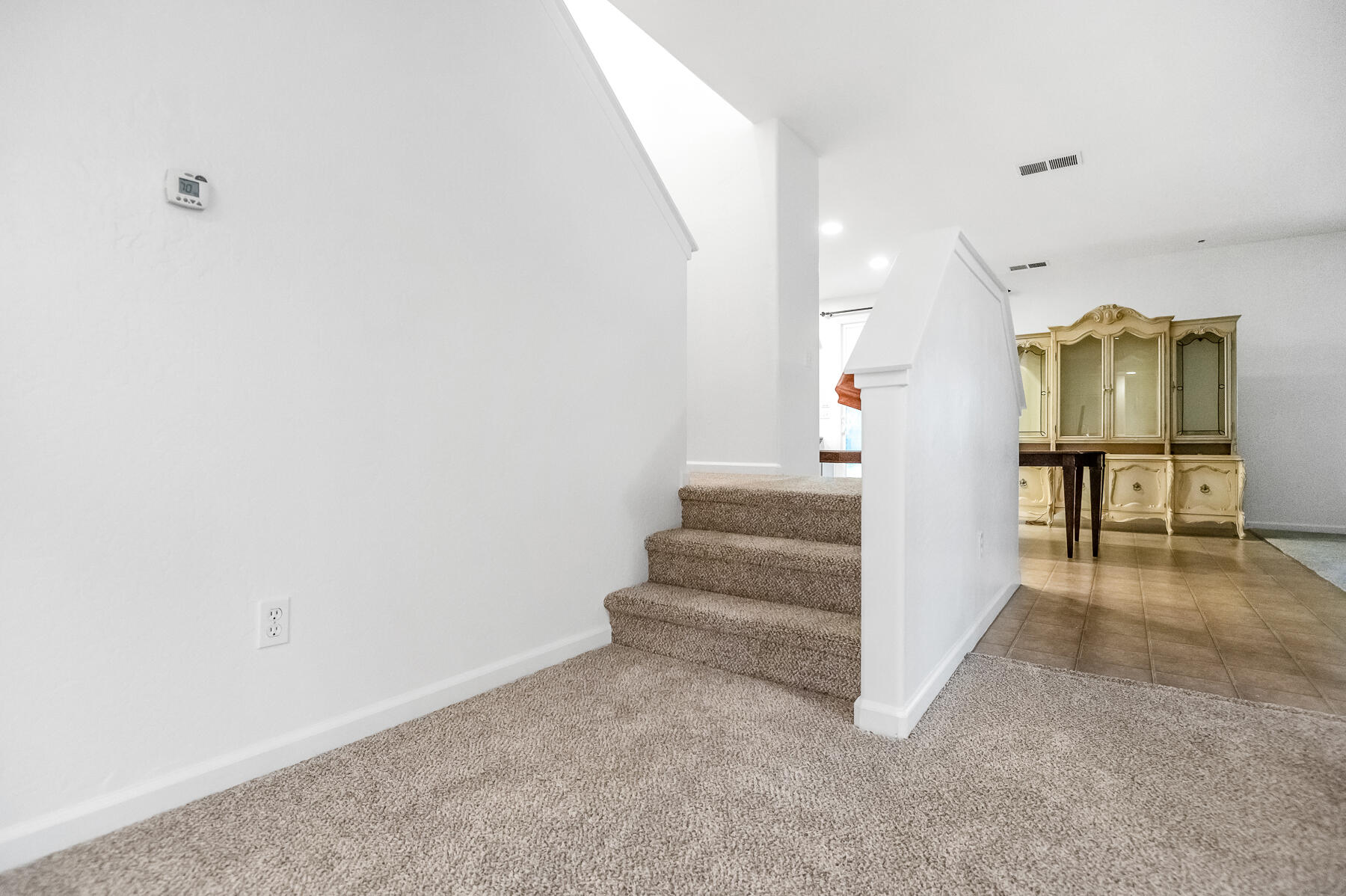 1942 N Sonoma Ct, Hanford, CA 93230