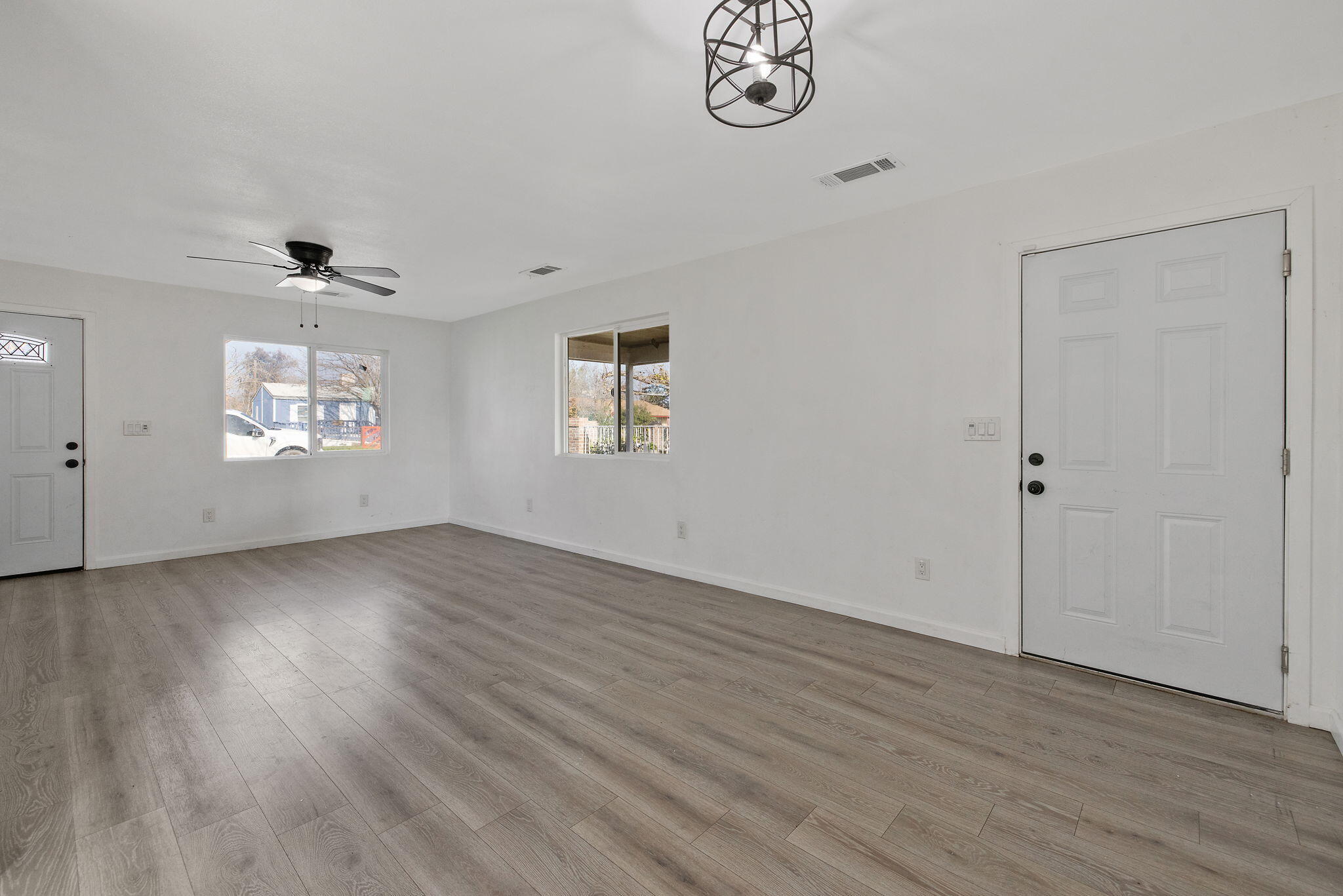 9665 Home Ave, Hanford, CA 93230