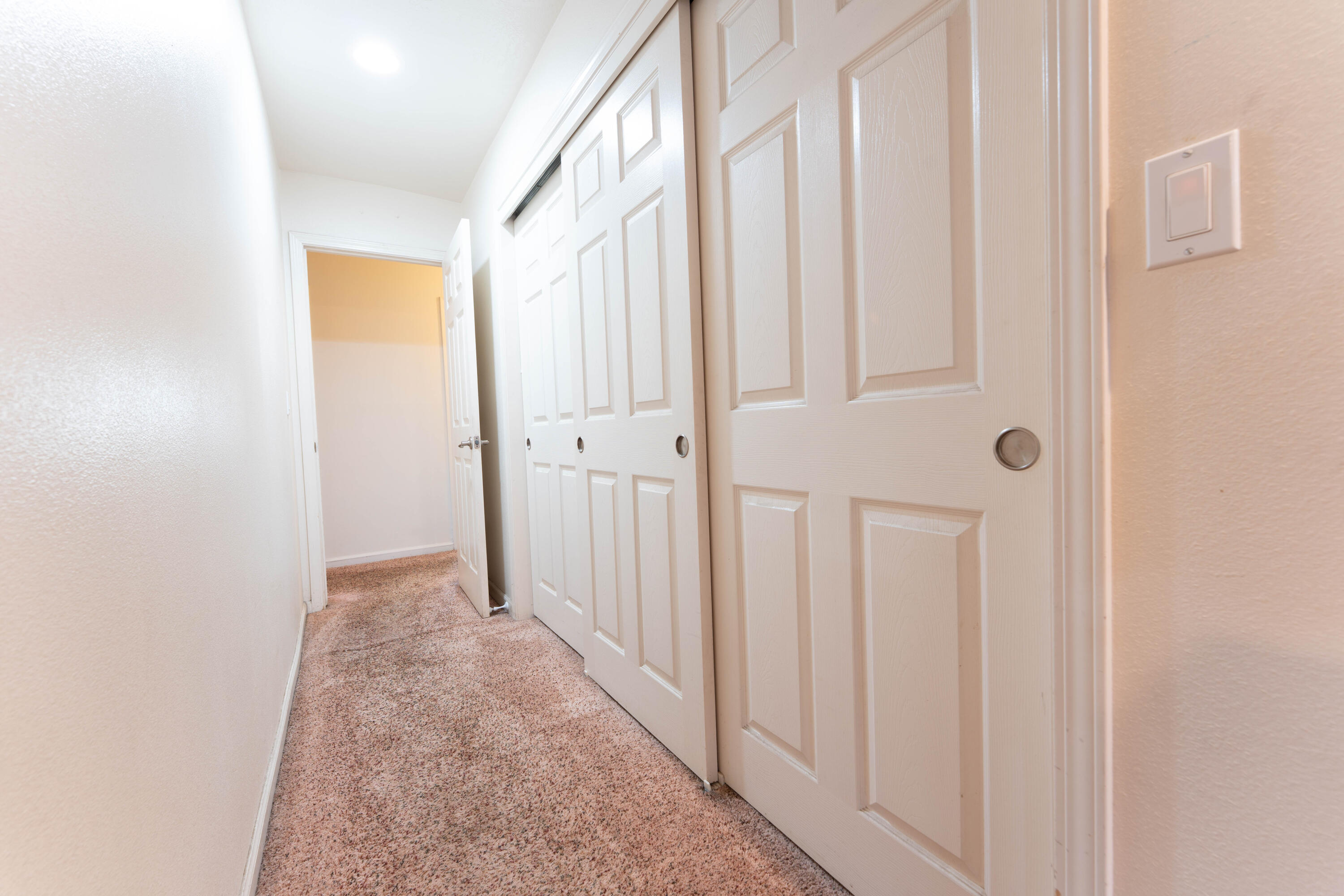 1574 Bluejay Cir, Hanford, CA 93230