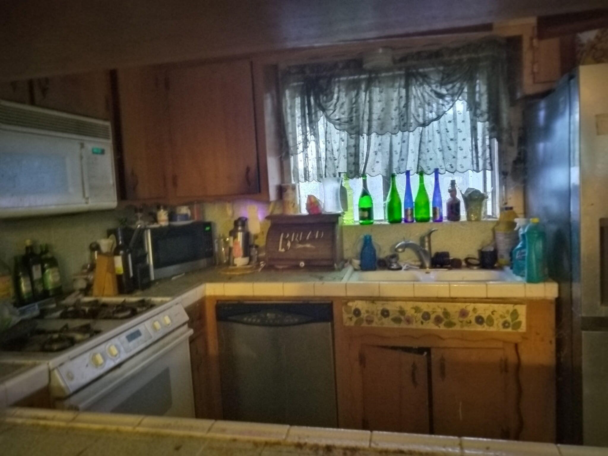 854 Laurence Ct, Hanford, CA 93230