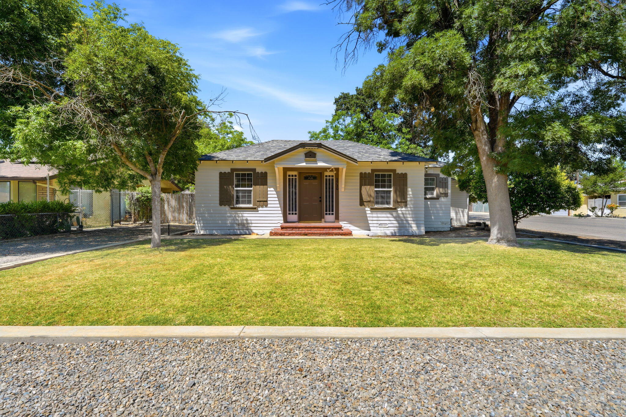 1730 Mckinley Ave, Hanford, CA 93230